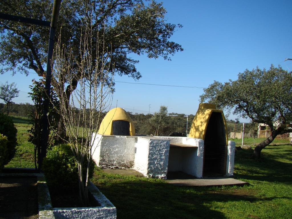 Finca Dehesa Tres Riveros Herrera de Alcántara Eksteriør bilde